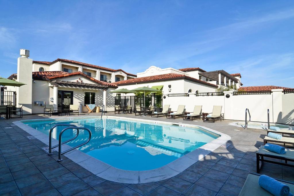 Fairfield Inn & Suites Santa Cruz – Capitola Review