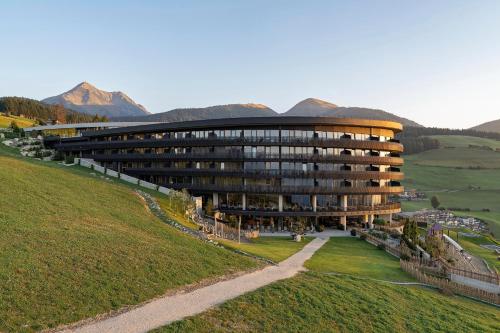 Family Hotel Familiamus - Accommodation and Amenities