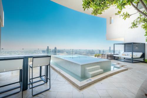 FIVE Jumeirah Village - Dining and Culinary Experiences