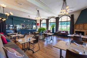 Fletcher Hotel-Restaurant De Reiskoffer - Accommodation Details