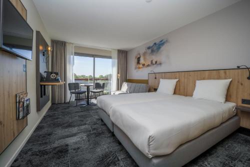 Fletcher Hotel-Restaurant Leidschendam – The Hague - Convenient Location