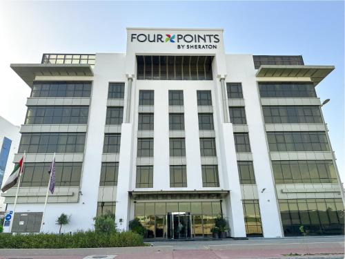 Four Points by Sheraton Production City, Dubai - Room Features and Amenities
