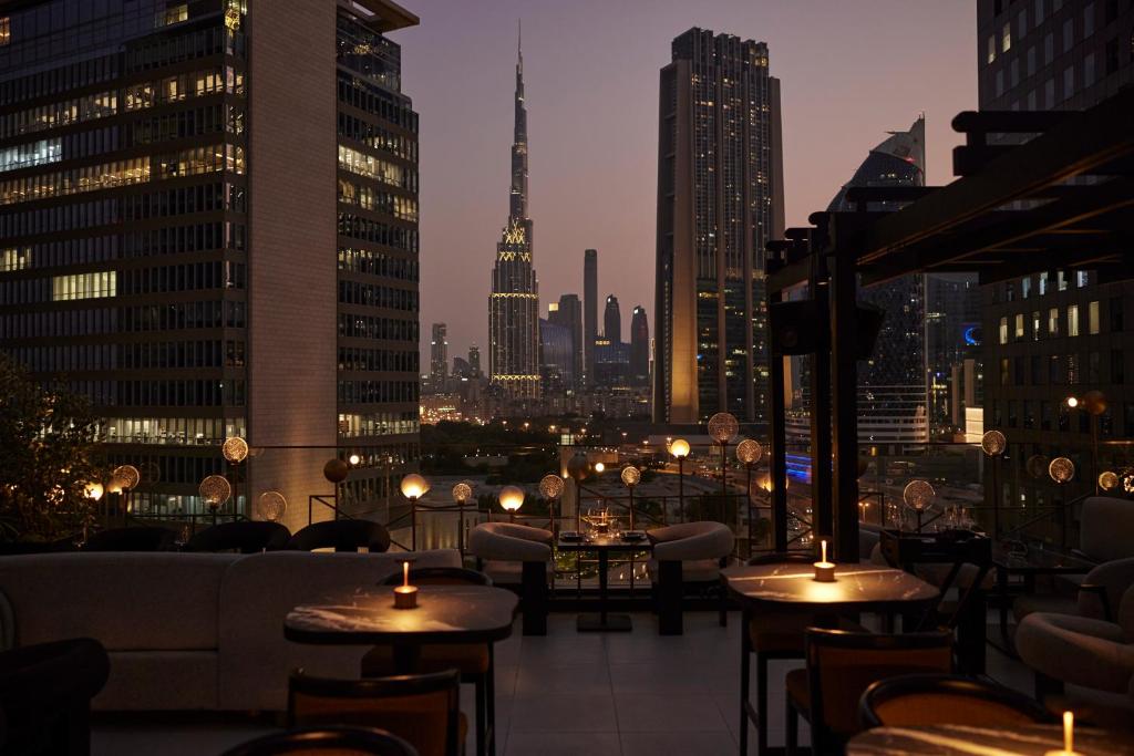 Four Seasons Hotel Dubai International Financial Centre Review
