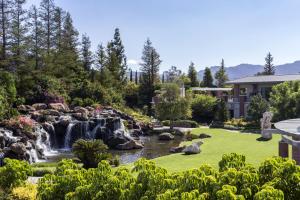 Four Seasons Hotel Westlake Village - Dining and Cuisine