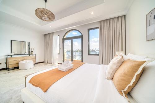 Frond D, Beach Front Villa, Palm Jumeirah - Mint Stay - Accommodation Breakdown