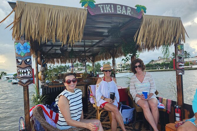 Fun Floating Tiki Barge Party Boat - Amenities