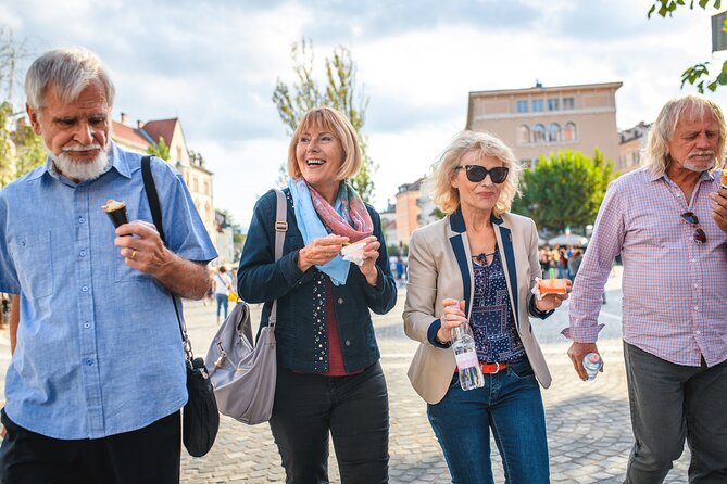 Golden Austin Adventures: A Senior's Walking Delight Tour - Tour Inclusions and Features