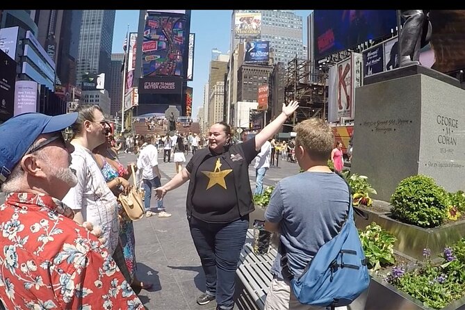 Greenwich Village Piano Bar Crawl - Visiting Iconic Landmarks and Attractions