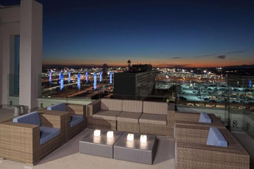H Hotel Los Angeles, Curio Collection By Hilton - Facilities and Amenities