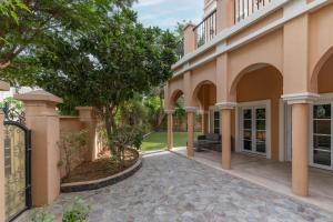 Hacienda The Villa - 5BR Villa - Allsopp&Allsopp - Nearby Attractions