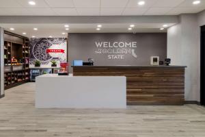 Hampton Inn Concord - Amenities and Facilities