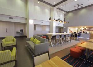 Hampton Inn & Suites Seal Beach - Room Features