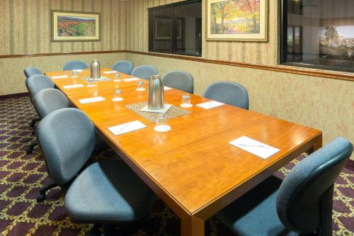 Hawthorn Suites by Wyndham Napa Valley - Accommodation Options
