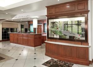 Hilton Garden Inn Ontario Rancho Cucamonga - Room Types and Amenities