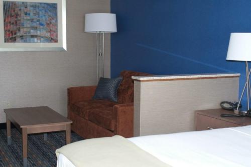 Holiday Inn Express Rocklin - Galleria Area, an IHG Hotel - Convenient Facilities