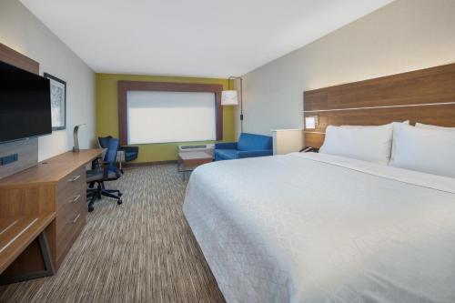 Holiday Inn Express & Suites Chico, an IHG Hotel - Facilities and Amenities