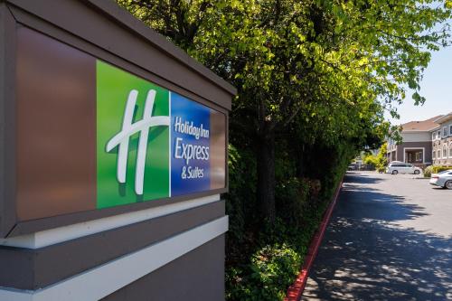 Holiday Inn Express & Suites Mountain View, an IHG Hotel - Accommodation Options