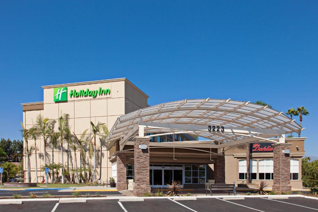 Holiday Inn West Covina, an IHG Hotel - Accommodation Options