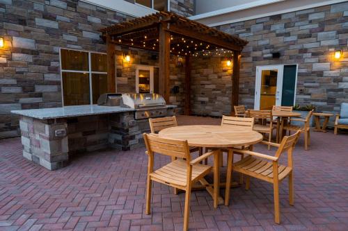 Homewood Suites By Hilton Rancho Cordova, Ca - Facilities and Amenities