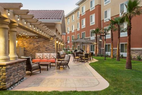 Homewood Suites by Hilton San Bernardino - Guest Ratings and Review Highlights
