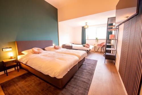 Hotel Bom - Guest Experiences