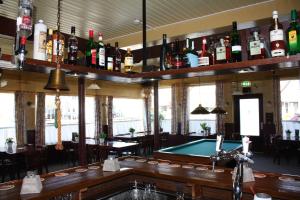 Hotel by the Lake - Comfortable and Functional Accommodations