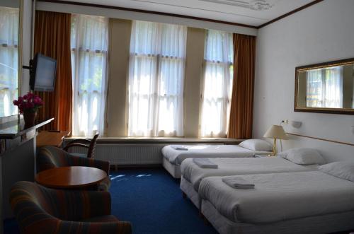 Hotel De Munck - Location and Accessibility