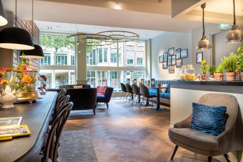 Hotel Die Port Van Cleve - Accommodation and Facilities