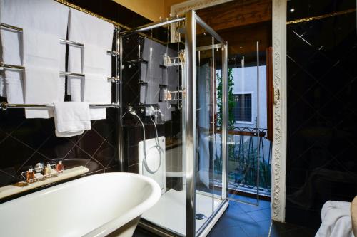 Hotel Gabbia DOro - Room Types and Features