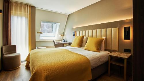 Hotel Hoogeveen - Room Types and Features