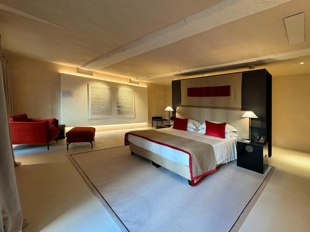 Hotel Palazzo Durazzo Suites Review