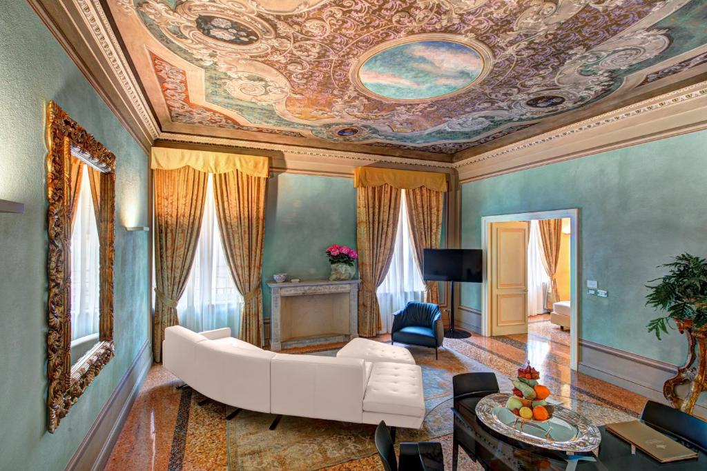 Hotel Rua Frati 48 in San Francesco Review