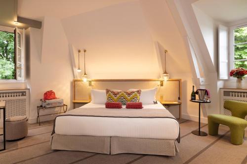 Hotel & Spa De La Bretesche - Accommodations and Room Amenities