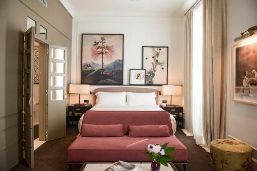Hotel Vilòn - Small Luxury Hotels of the World - Location Highlights