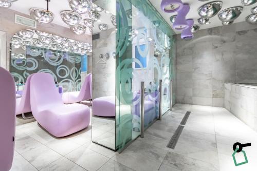 HOTIDAY Room Collection – Ferrara Review