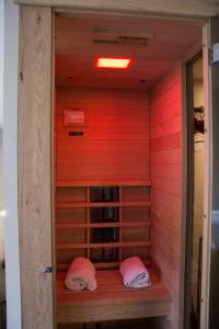 House of Amstel - Guest Reviews and Ratings