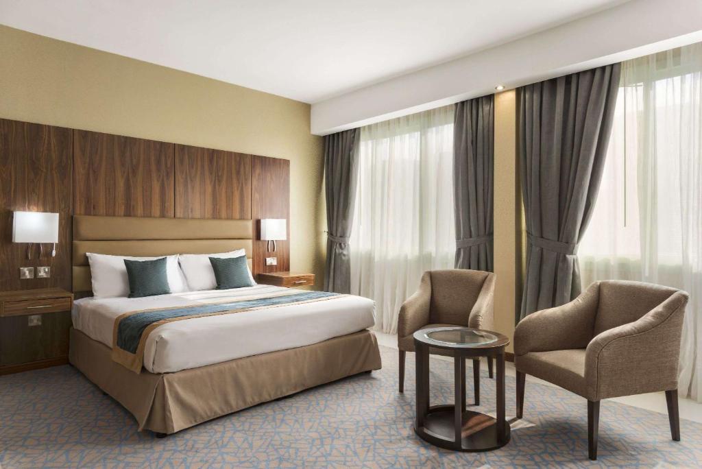 Howard Johnson by Wyndham Abu Dhabi Downtown - Location and Accessibility