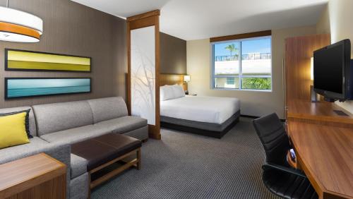 Hyatt Place Delray Beach - Facilities and Amenities