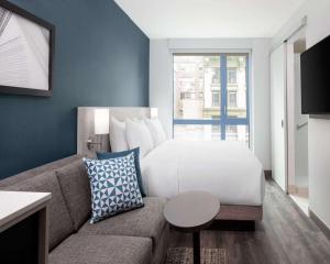 Hyatt Place New York Chelsea - Accommodations and Amenities