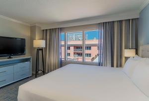 Hyatt Regency Clearwater Beach Resort & Spa - Accommodation Details
