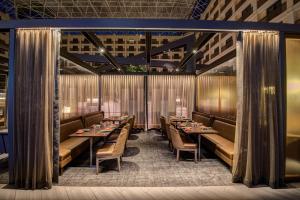 Hyatt Regency San Francisco Airport - Amenities and Services