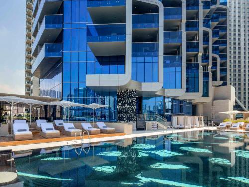 Hyde Hotel Dubai - Luxurious Accommodations and Amenities