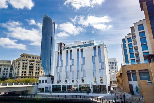 Ink Hotel - Location and Accessibility