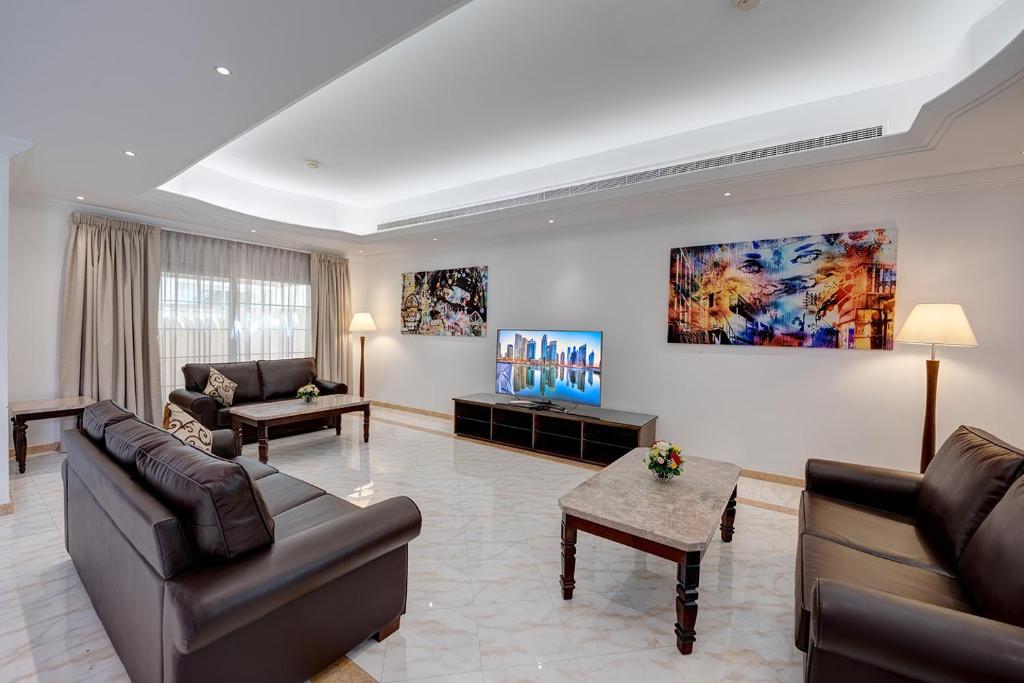 J5 Four Bedroom Villa Holiday Home in Mirdif Review
