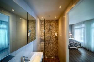 Jupiter Hotel - Guest Experiences and Feedback