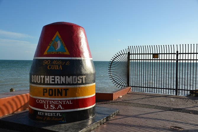 Key West Private Tour in French - Experiencing the Charming Neighborhoods