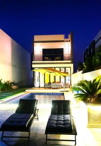 KL Waterfront Luxury Villa 4 BR - Al Dana Island Fujairah - Facilities and Services