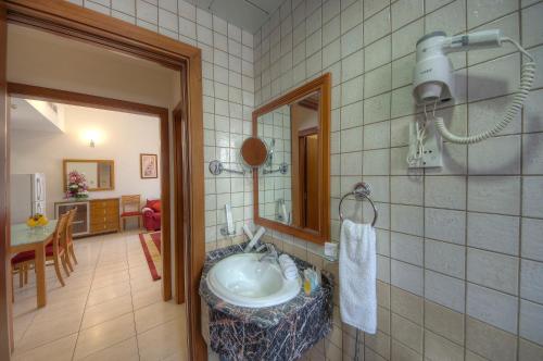 La Villa Najd Hotel Apartments - Amenities and Facilities