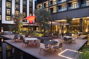 La Ville Hotel & Suites CITY WALK Dubai, Autograph Collection - Accommodation and Amenities