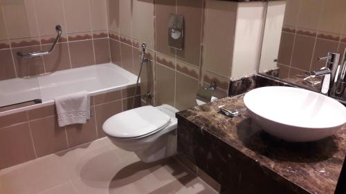 Landmark Riqqa Hotel - Comfortable and Modern Accommodations